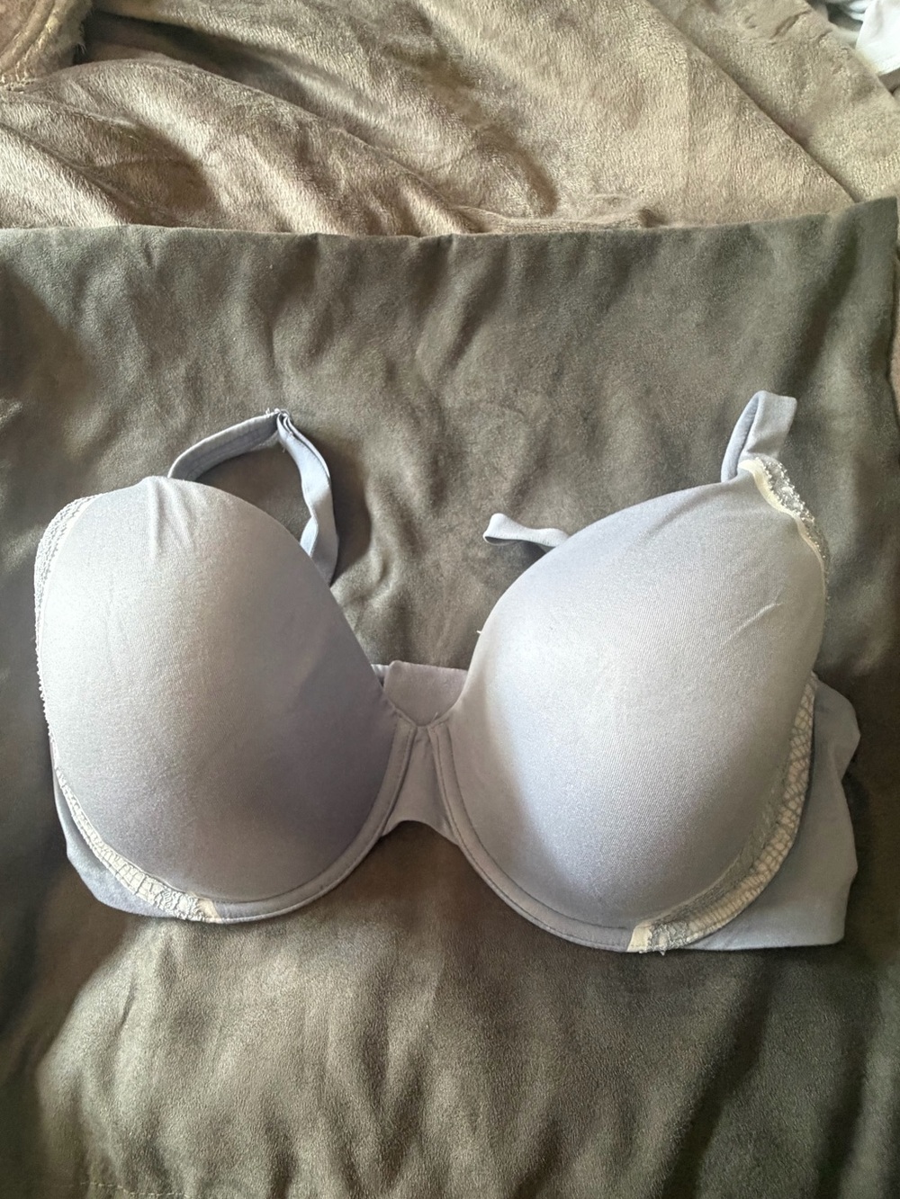 Victoria’s Secret Lined Perfect Coverage Bra, size 36DD / E80